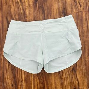 Lulu Lemon Speed Up Short size 2 light green